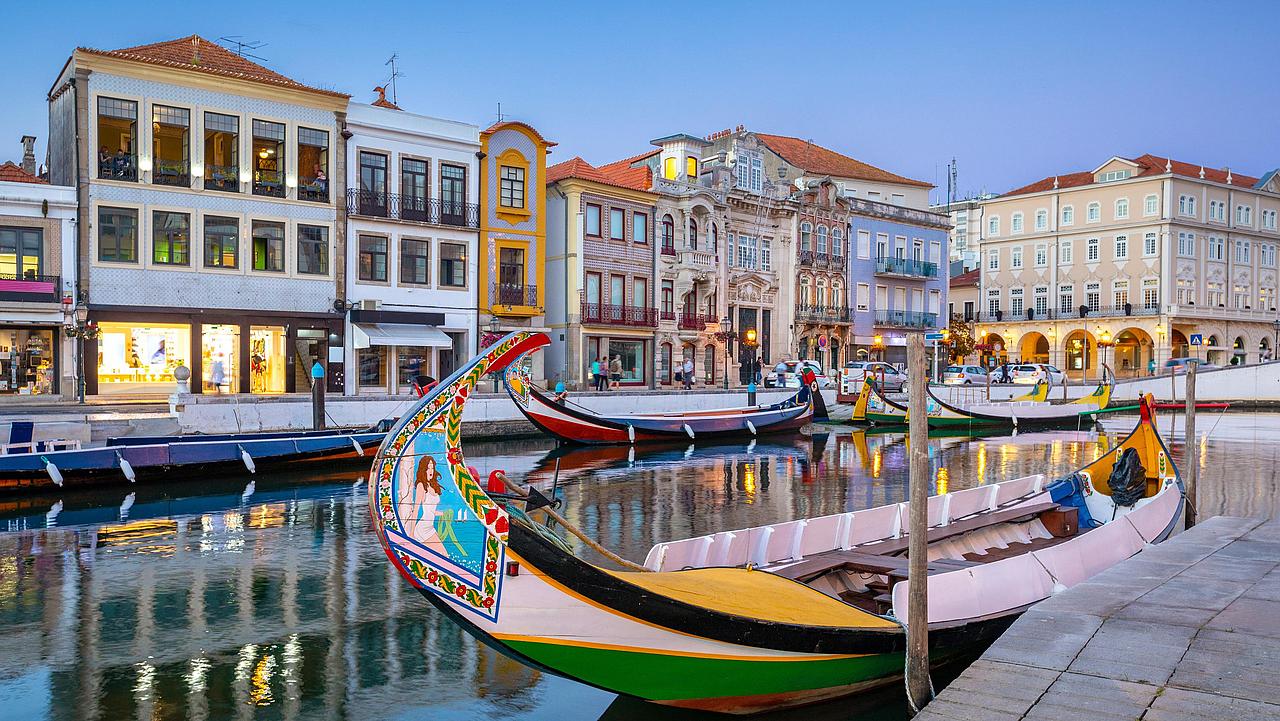 Die Küstenstadt Aveiro, in der die Jugendlichen aus dem Bistum Eichstätt zu Gast sein werden, wird auch „das Venedig Portugals“ genannt. Foto: ©ARPT Centro de Portugal 